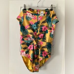 Art class XL one peace swim suit